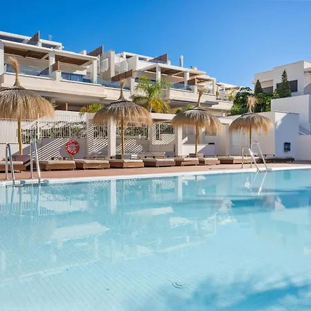 Apartment Lotus With Pool By Costarentals - Ref 240