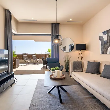 Apartment Lotus With Pool By Costarentals - Ref 240