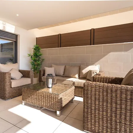 Lotus With Pool By Costarentals- Ref 240 *